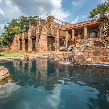 Idwala Le Ingwe Lodge Hekpoort Esterno foto